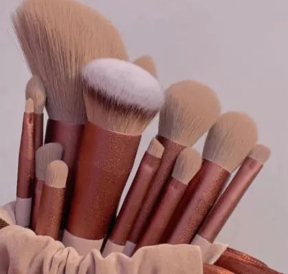 13-Piece Makeup Brush Set for Concealer, Blush, Powder, Eyeshadow, Highlighter, and Foundation Nestora